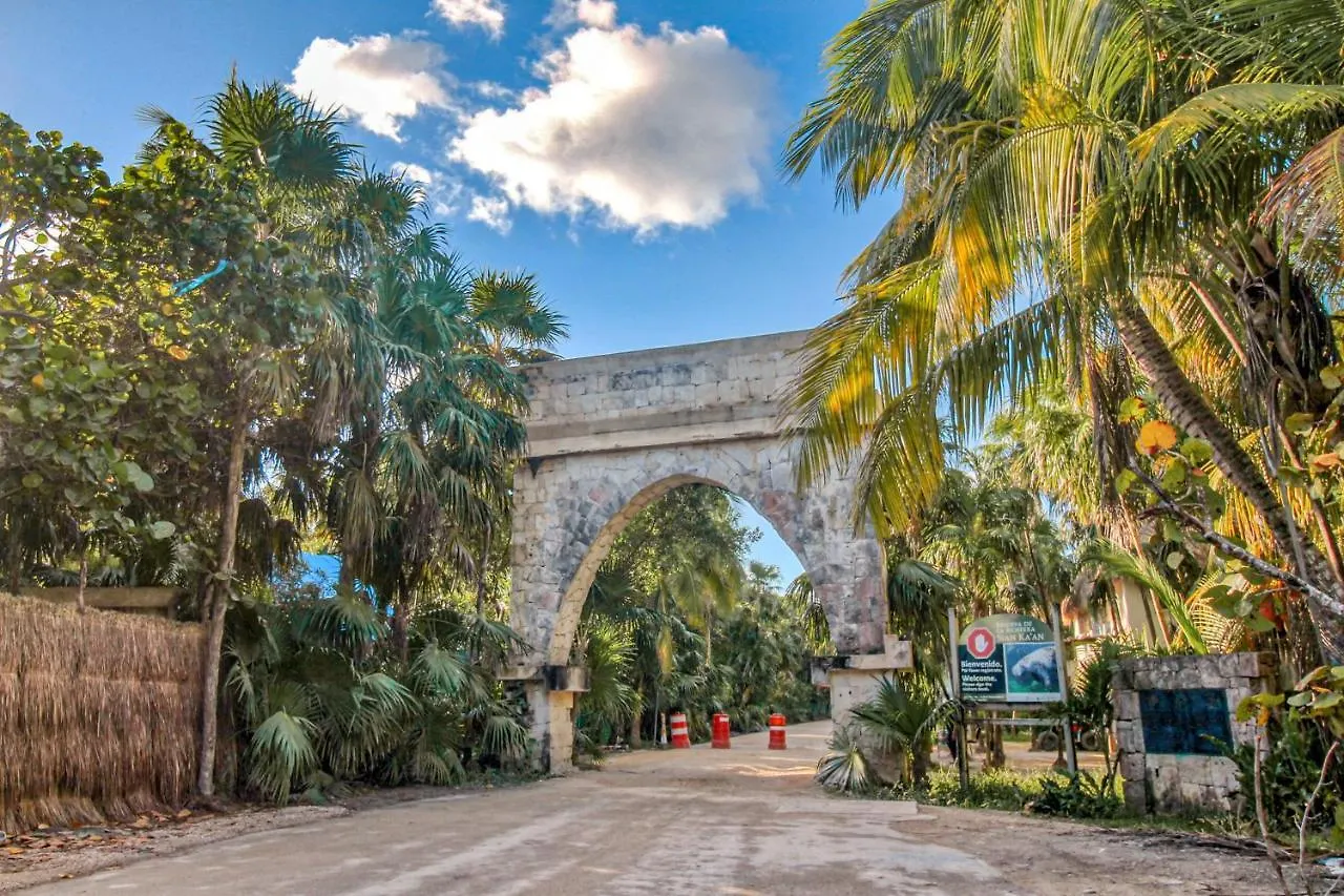 Studios At Central Park Tulum Appartamento